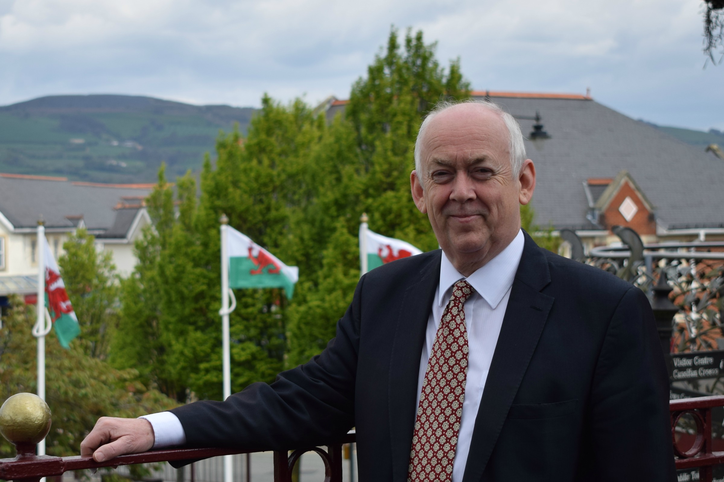 Wayne David is calling on Kautex Textron to protect jobs at their factory in Ystrad Mynach